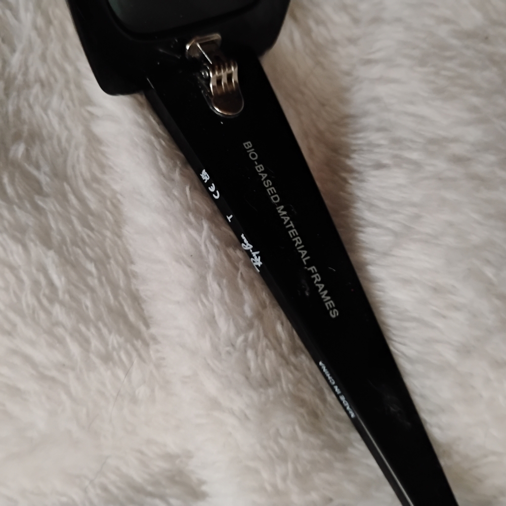 Ray-Ban Black Rectangular Frame Sunglasses - image 10